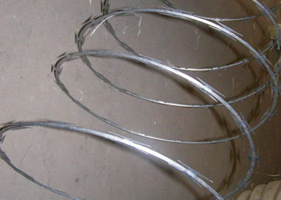 Galvanized Spiral Cross Razor Blade Fencing Wire Ink Green Razor Barbed Wire