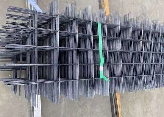 30m Stainless Steel Wire Mesh Panels 2m Welded Wire Mesh 2x2